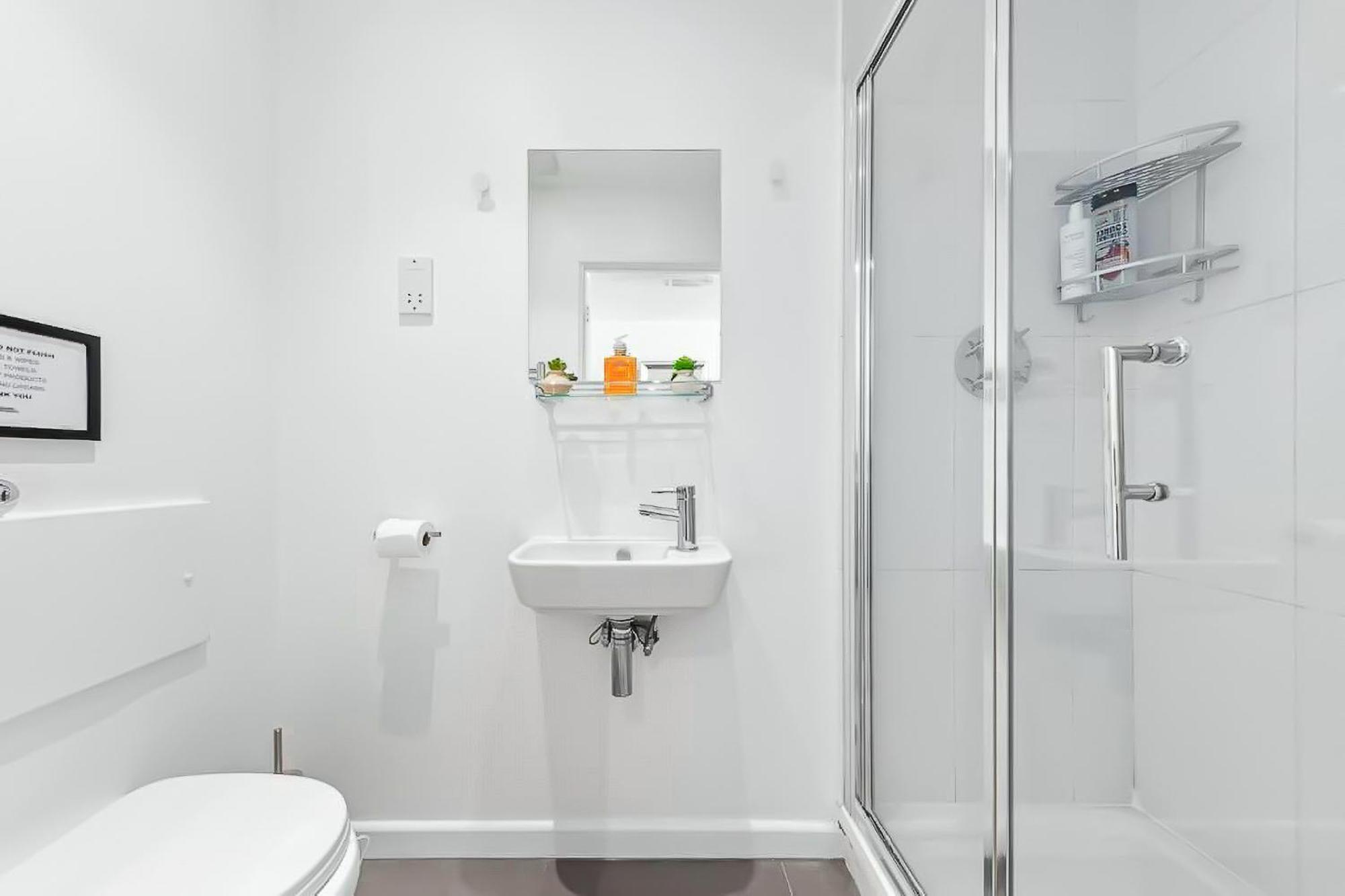1 Bedroom Flat Piccadilly Sleep 7 In London Vr10 Extérieur photo
